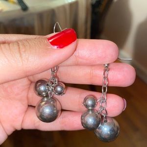 Fashionable earrings